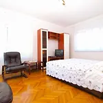 House Nada 1201 펜션